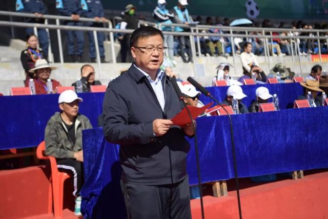 每体：内马尔抛弃了巨星架子，在巴西队完美融入了球队角色